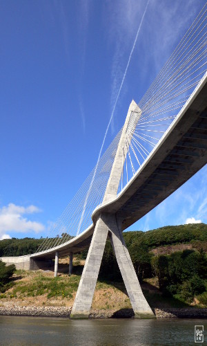 Terenez bridge pillar - Pilier du pont de Terenez