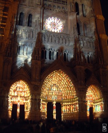 Facade of the cathedral - Façade de la cathédrale