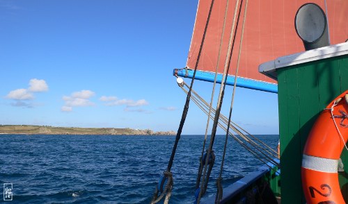 Leaving the Scilly islands - Départ des îles Scilly