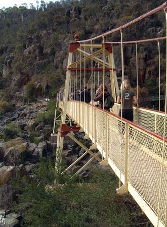 Alexandra suspension bridge - Pont suspendu Alexandra