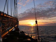 Sunrise on Lola 2—1024×768 Sunrise on Lola 2—1024×768