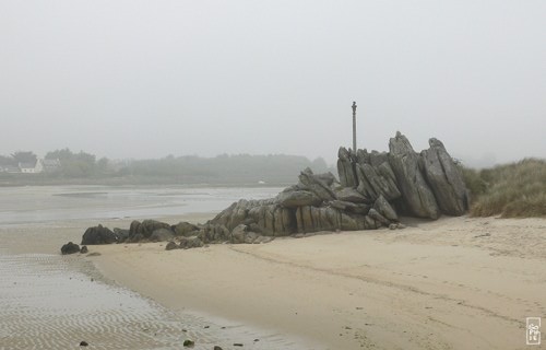 Calvary in the fog - Calvaire dans la brume