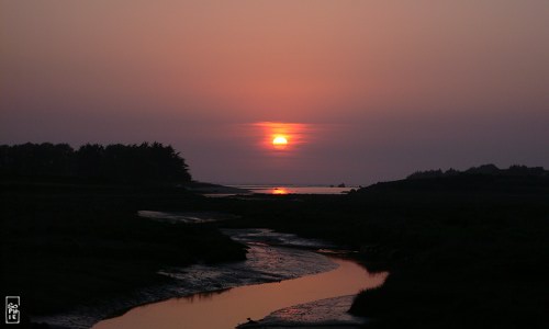 Sunset over the Quillimadec river - Coucher de soleil au-dessus de la rivière Quillimadec