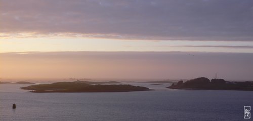 Île Vierge lighthouse at sunset - Phare de l’île Vierge au coucher de soleil