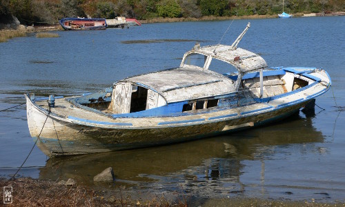 Old boat - Vieux bateau