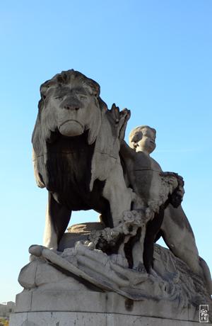 Lion sculpture - Lion sculpté