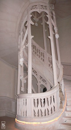 Staircase - Escalier