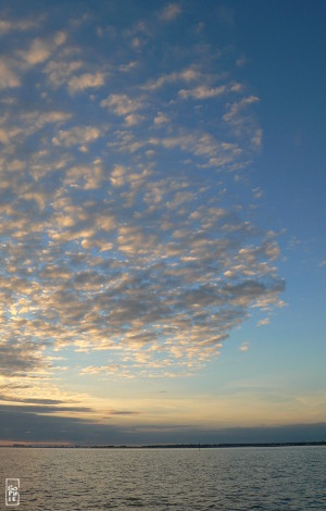 Sunset clouds - Nuages au coucher du soleil