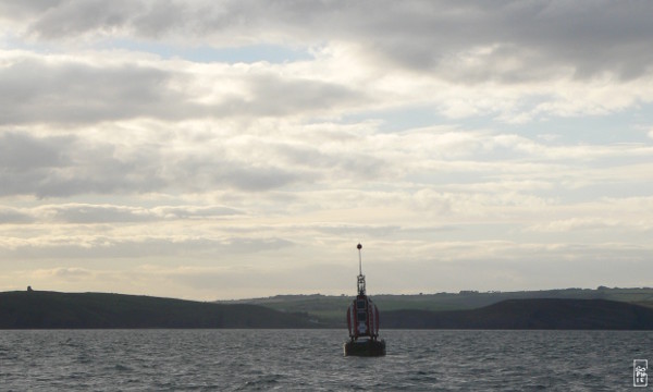 Buoy shaped like a space rocket - Bouée en forme de fusée